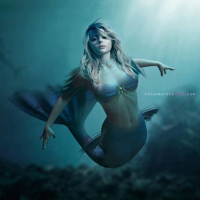 you-have-to-see-how-beautifully-a-fan-turned-chloe-grace-moretz-into-the-little-mermaid-a-898758